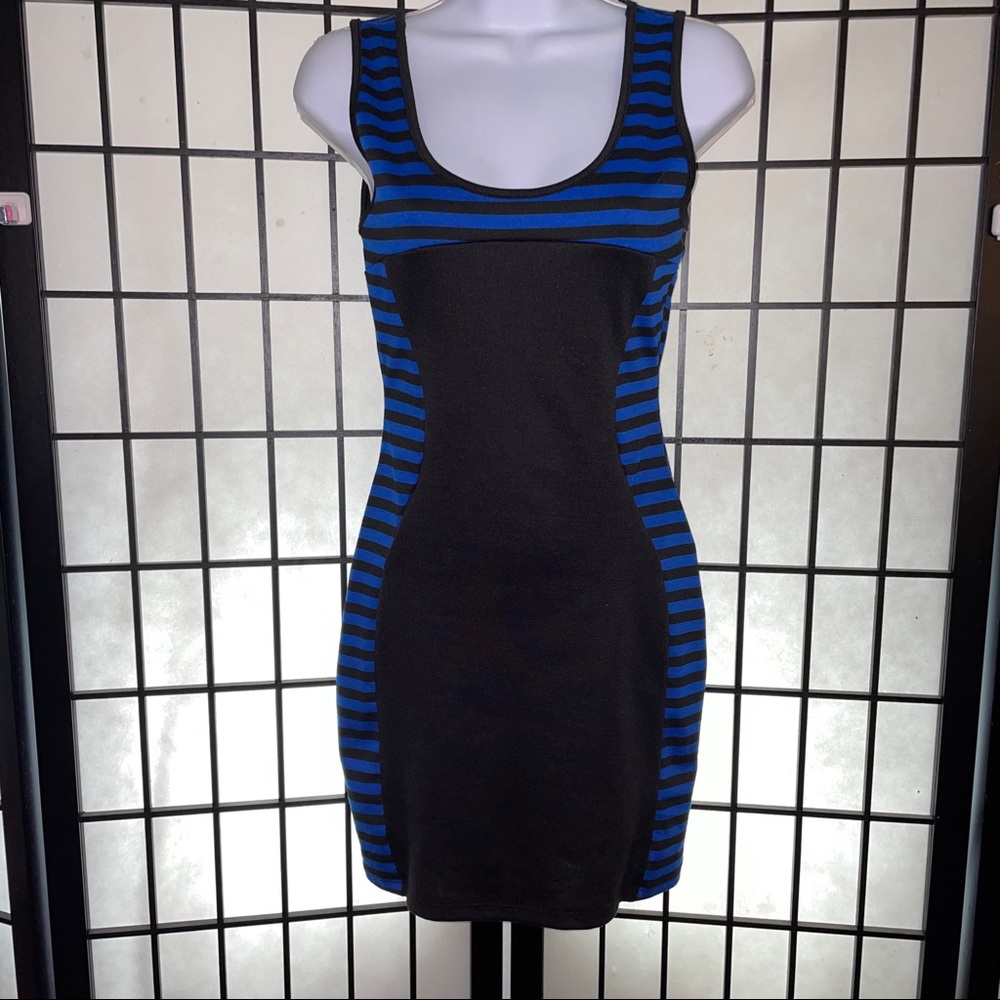 L.O.T Apparel ladies dress size small